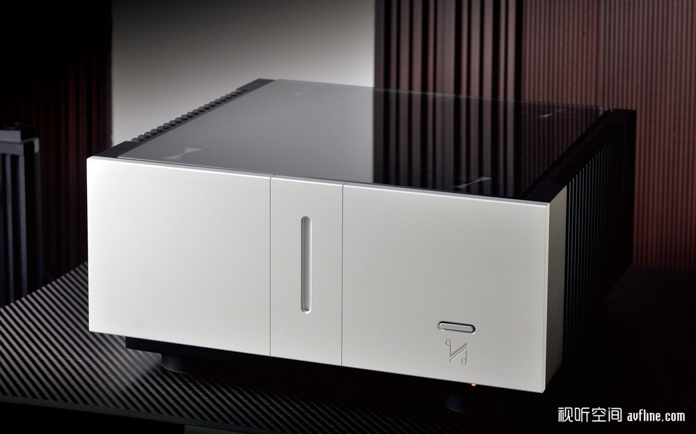带有感情与温暖的声音:评 QUAD(国都)Artera Mono 单声道后级功率放大器©视听前线