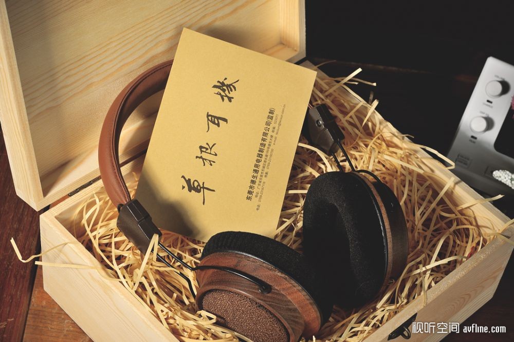 草根耳机©视听前线