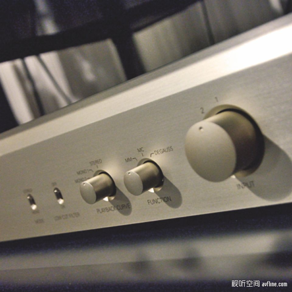 Phasemation EA-350唱头放大器©视听前线
