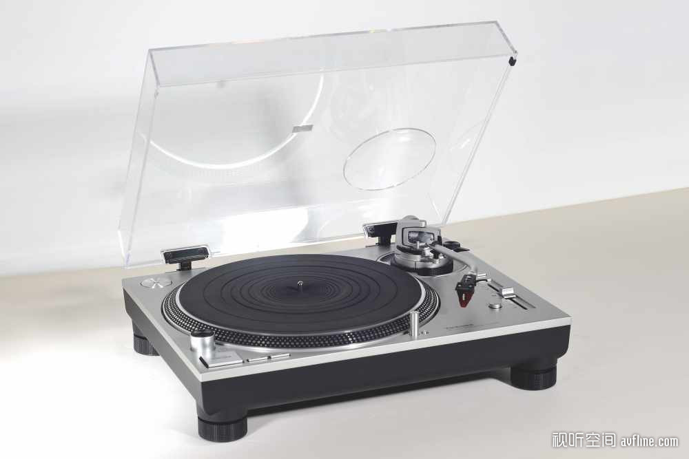 经典再现 品质传承:Technics SL-1200GR 直驱黑胶唱盘©视听前线
