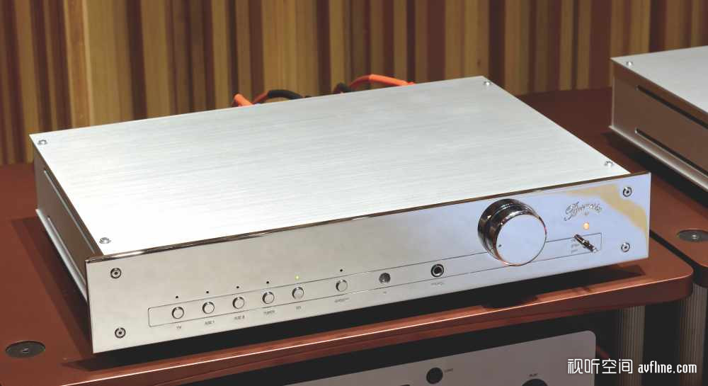 大厂风范 高贵品质:Burmester 102 CD播放器、101合并功放与PMC twenty5.24i落地音箱©视听前线