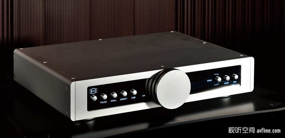 领略德国音响文化的精髓:B.M.C. Audio DAC1 解码前级、 M3 单声道后级©视听前线