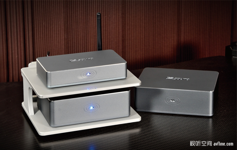 蓝牙接收器的超值之选:东方之声 BT-1(25周年纪念版)蓝牙接收器、 LPS-1 线性电源©视听前线